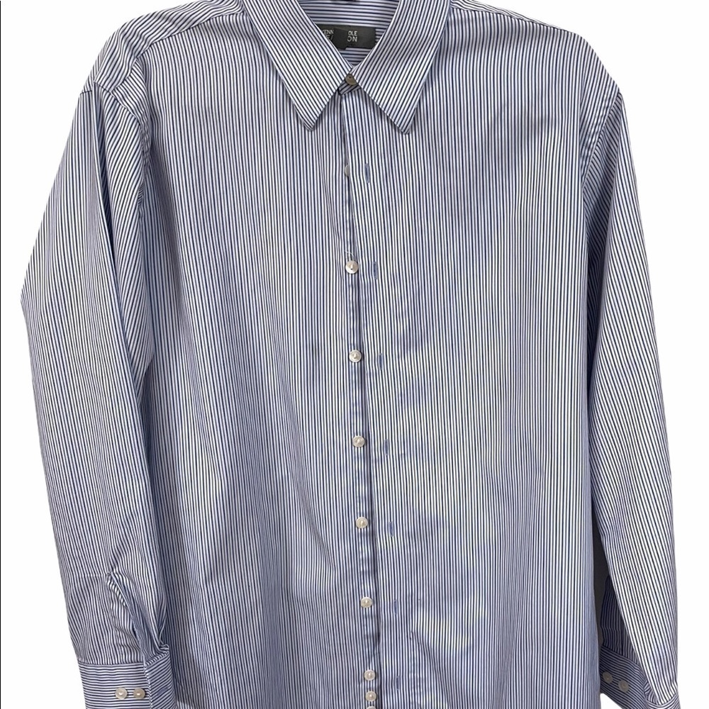Kenneth Cole Reaction, long sleeved button down  size large shirt Pin Stripes